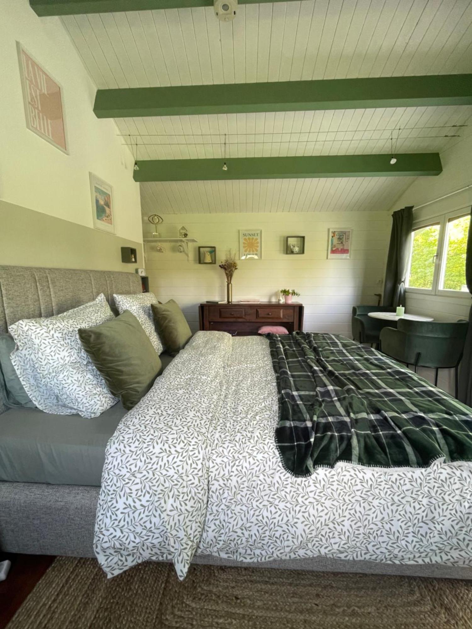 La Paix, Chalet De Charme Dans Le Bocage Normand Condé-sur-Noireau Exteriör bild